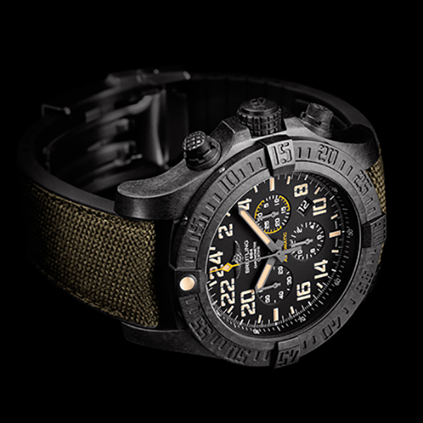 BREITLING ブライトリング スーパーコピー アベンジャー ハリケーン ミリタリー 世界限定1000本 X121B46ARX