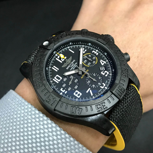 ブライトリングスーパーコピー BREITLING アベンジャー ハリケーン 12H X112B31ARX