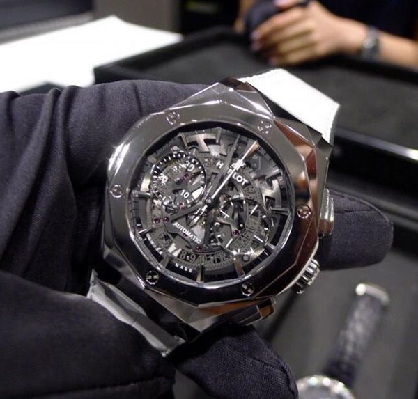 ウブロスーパーコピー ジャパンスペシャルエディション 525.NX.0127.LR.JORL19