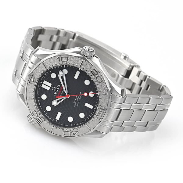 オメガ偽物 シーマスター ダイバー300 コーアクシャル マスタークロノメーター Nekton 210.30.42.20.01.002