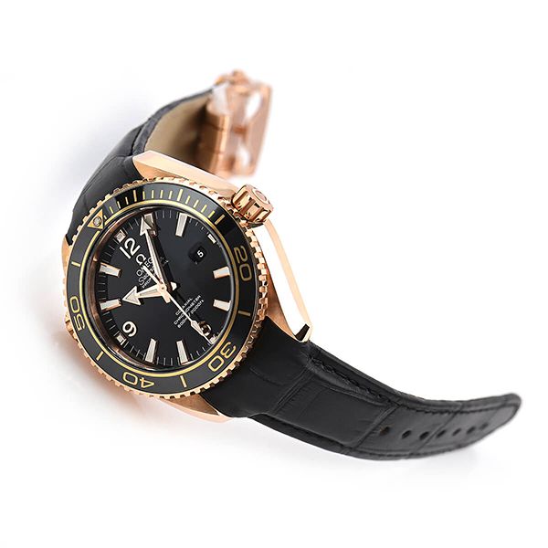 オメガ シーマスター偽物 プラネットオーシャン 232.63.38.20.01.001