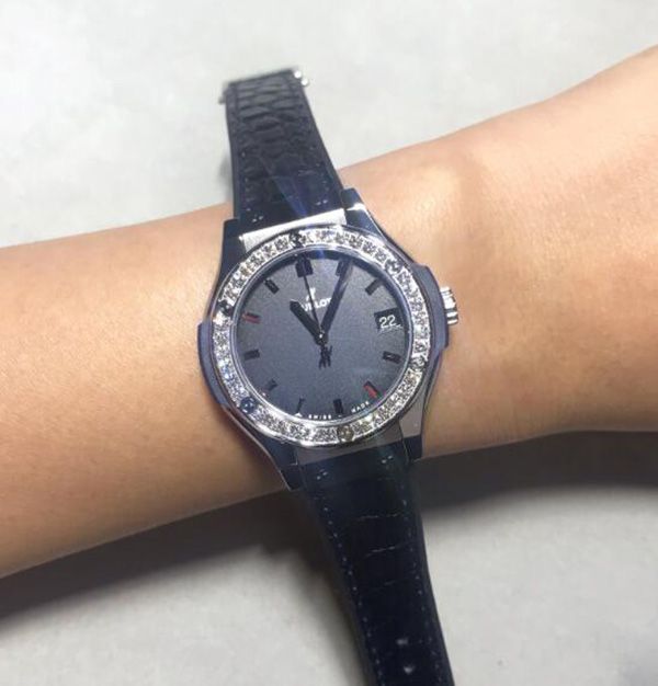 ウブロスーパーコピー クラシックフュージョン チタニウム 581.NX.6670.LR.1104.JPN19