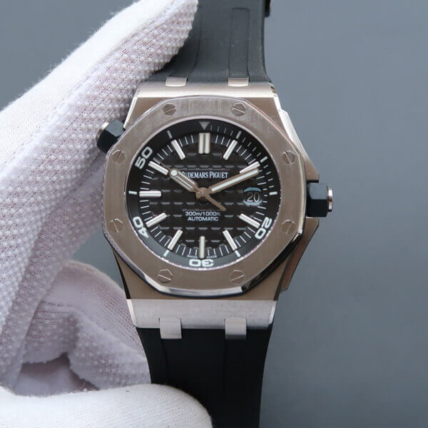 オーデマピゲ ロイヤルオークオフショア スーパーコピーダイバー 15703ST.OO.A002CA.01