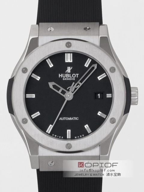 ウブロ クラシックスーパーコピークラシックフュージョン チタニウム 542.NX.1170.RX ラバーベルト ブラック