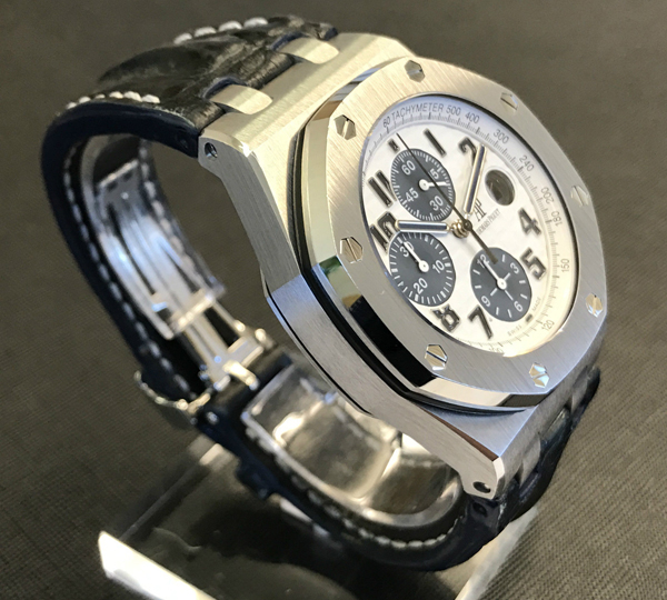 オーデマピゲ ロイヤルオークオフショア スーパーコピークロノグラフ ネイビー 26170ST.OO.D305CR.01