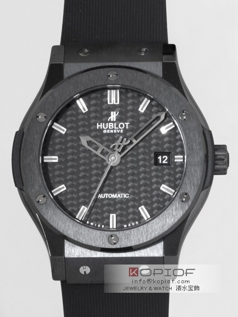 ウブロ クラシックスーパーコピークラシックフュージョン ブラックマジック 542.CM.1770.RX ラバーベルト ブラックカーボン