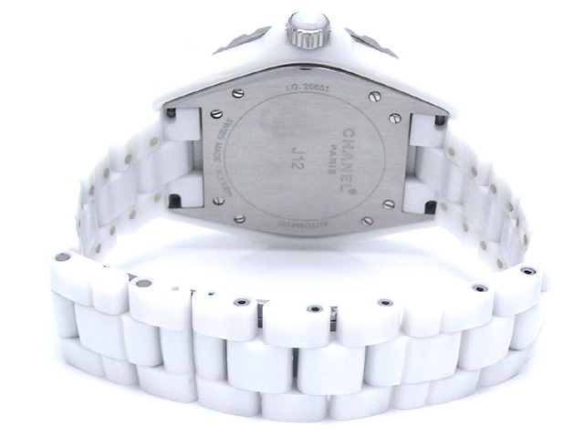 シャネルJ12 スーパーコピーH2013 ホワイトセラミックブレス 12Pダイヤ ベゼルダイヤ ホワイト